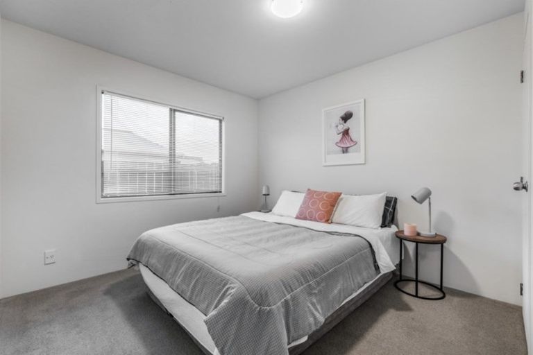 Photo of property in 2/56 Jellicoe Road, Manurewa, Auckland, 2102