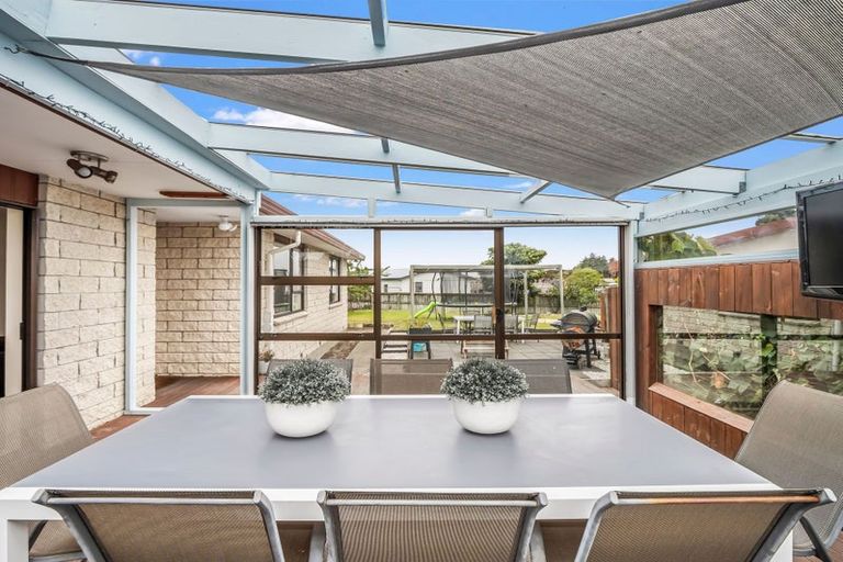 Photo of property in 17 Jacaranda Place, Parklands, Christchurch, 8083