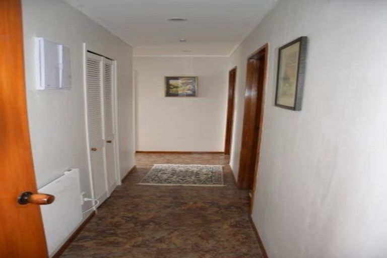 Photo of property in 53a Brandon Road, Glen Eden, Auckland, 0602