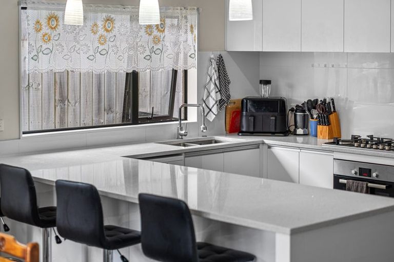 Photo of property in 30 Chalgrove Road, Huntington, Hamilton, 3210