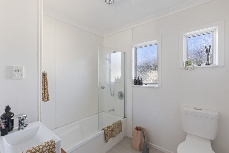 Photo of property in 264 Frankley Road, Ferndale, New Plymouth, 4310