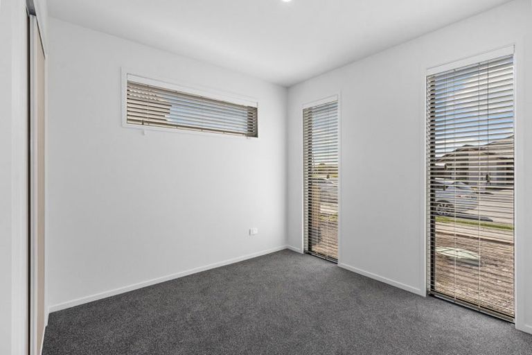 Photo of property in 8 Oakmill Drive, Casebrook, Christchurch, 8051