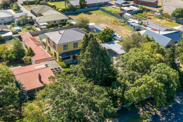 Photo of property in 11 Selwyn Street, Leeston, 7632