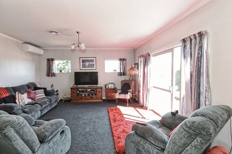 Photo of property in 15 Manchester Street, Tinwald, Ashburton, 7700