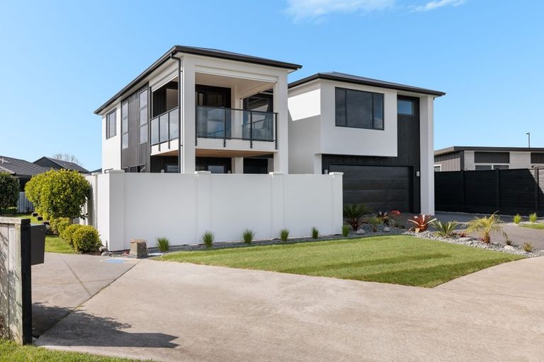 Photo of property in 32 Saint Thomas Avenue, Pyes Pa, Tauranga, 3112