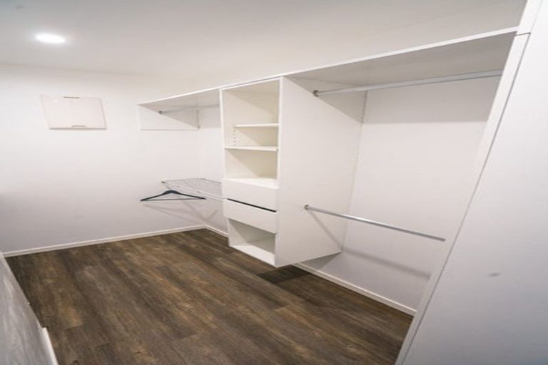 Photo of property in 2/829 East Coast Road, Northcross, Auckland, 0630