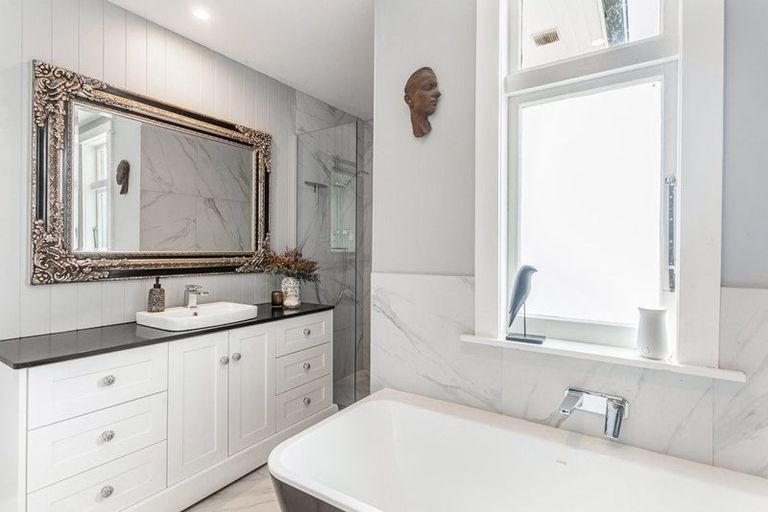 Photo of property in 147 Mcleod Road, South Head, Helensville, 0874