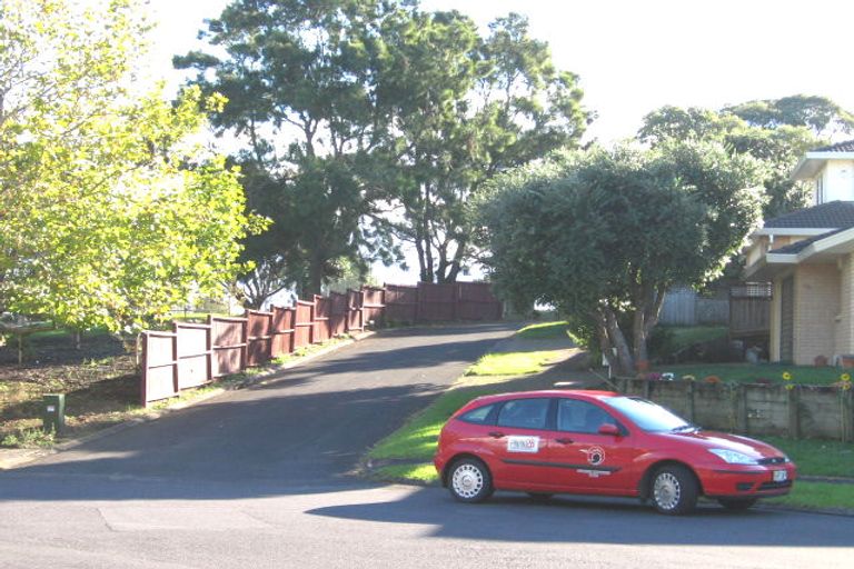 Photo of property in 4/11 Thurston Place, Bucklands Beach, Auckland, 2012