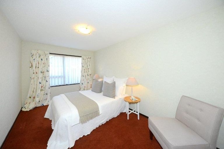 Photo of property in 11 Strathean Avenue, Avonhead, Christchurch, 8042