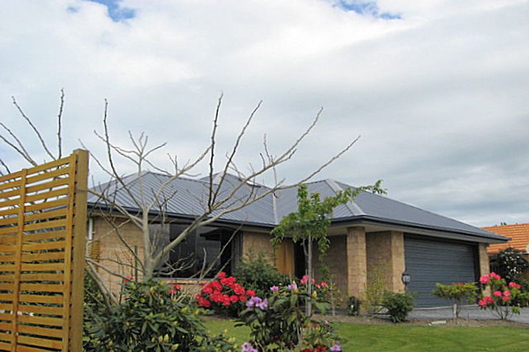 Photo of property in 25 Parkinson Place, Woodend, 7610