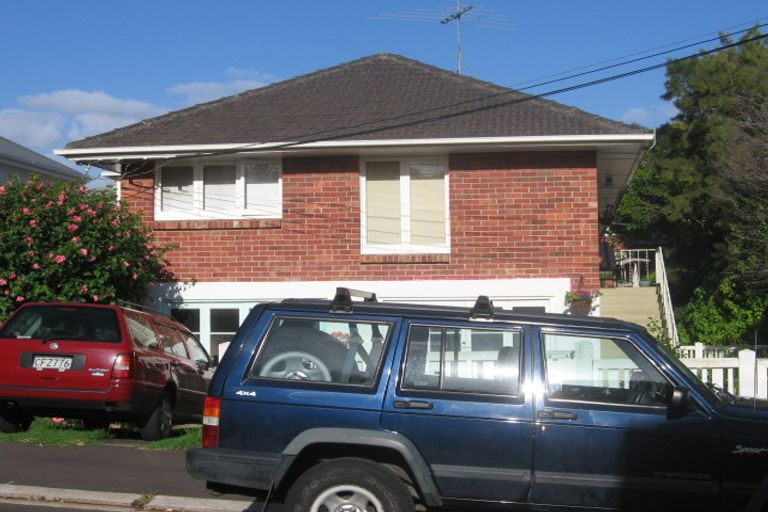 Photo of property in 3/12 Buchanan Street, Devonport, Auckland, 0624