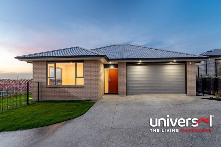 Photo of property in 6 Te Aparangi Crescent, Papakura, 2110