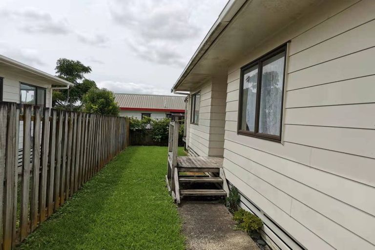 Photo of property in 2 Italia Grove, Mount Wellington, Auckland, 1060