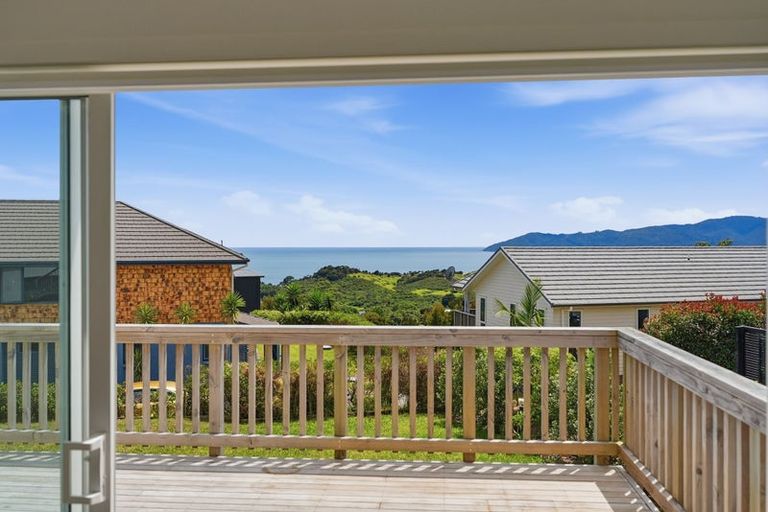 Photo of property in 34 Eagles Way, Cable Bay, 0420