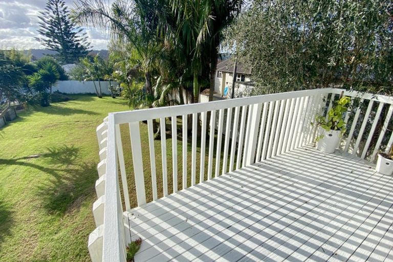 Photo of property in 12 Utting Street, Birkdale, Auckland, 0626