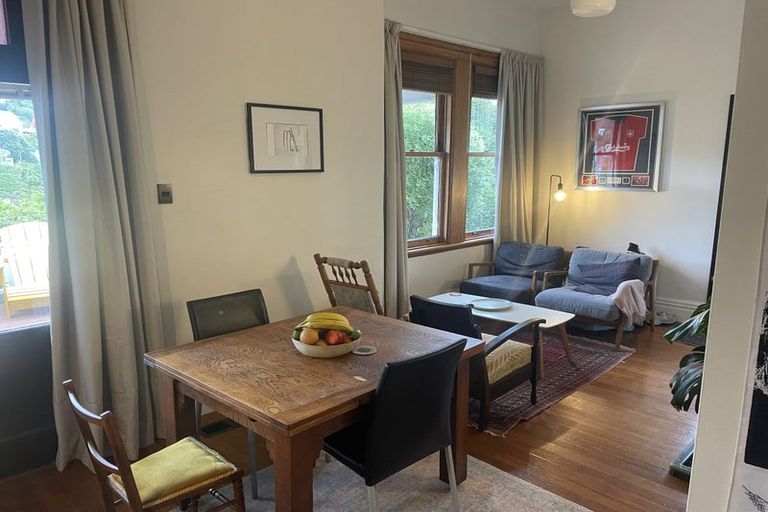 Photo of property in 40 Fairview Crescent, Kelburn, Wellington, 6012