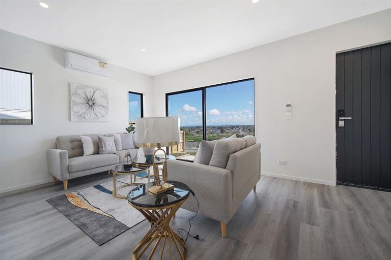 Photo of property in 58a Crestview Rise, Papakura, 2110