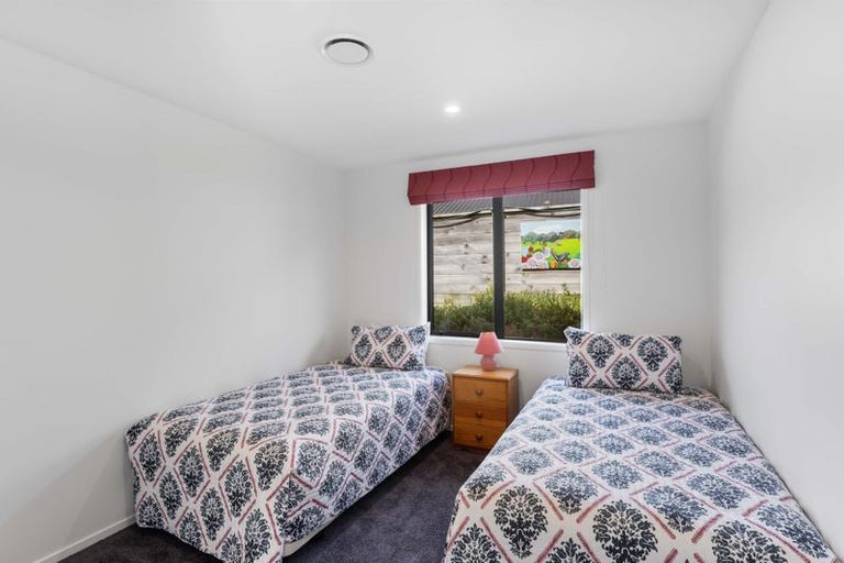 Photo of property in 12 Morepork Drive, Waikanae, 5036