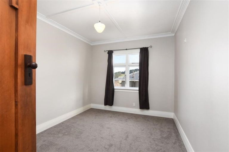 Photo of property in 15 Mataora Road, Kenmure, Dunedin, 9011
