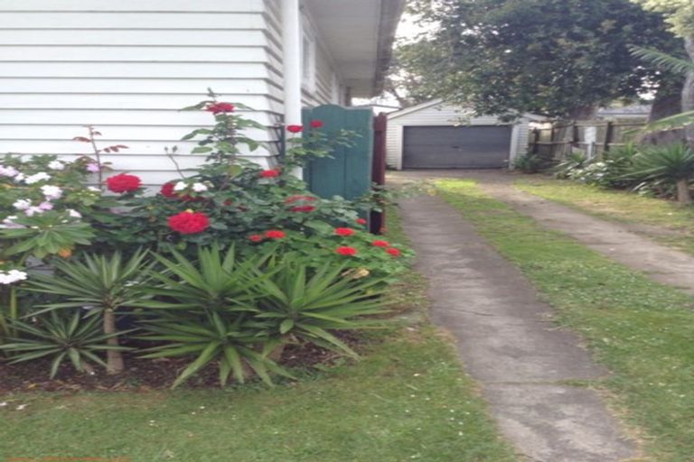 Photo of property in 23 Cleek Road, Mangere East, Auckland, 2024