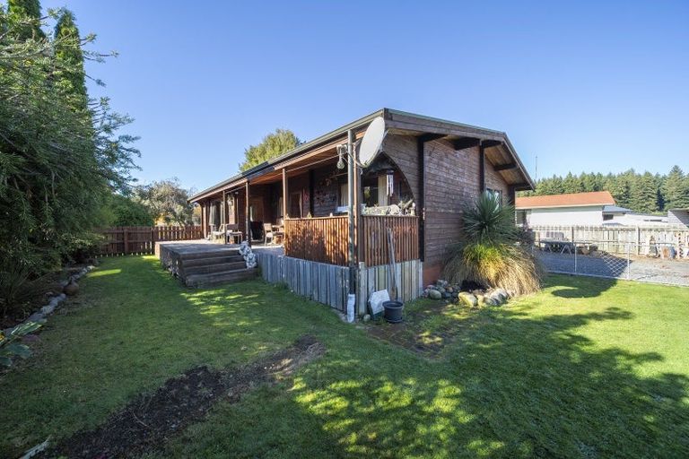 Photo of property in 66 Luxmore Drive, Te Anau, 9600