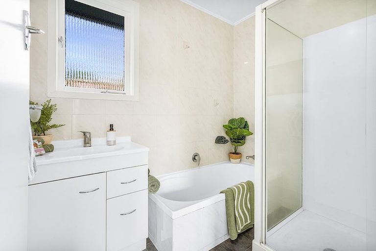 Photo of property in 21 Manapouri Place, Glenview, Hamilton, 3206