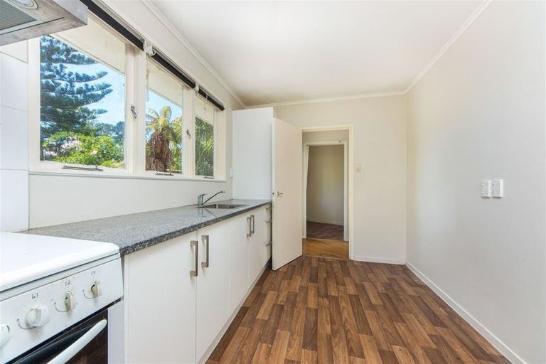 Photo of property in 53 Chorley Avenue, Massey, Auckland, 0614