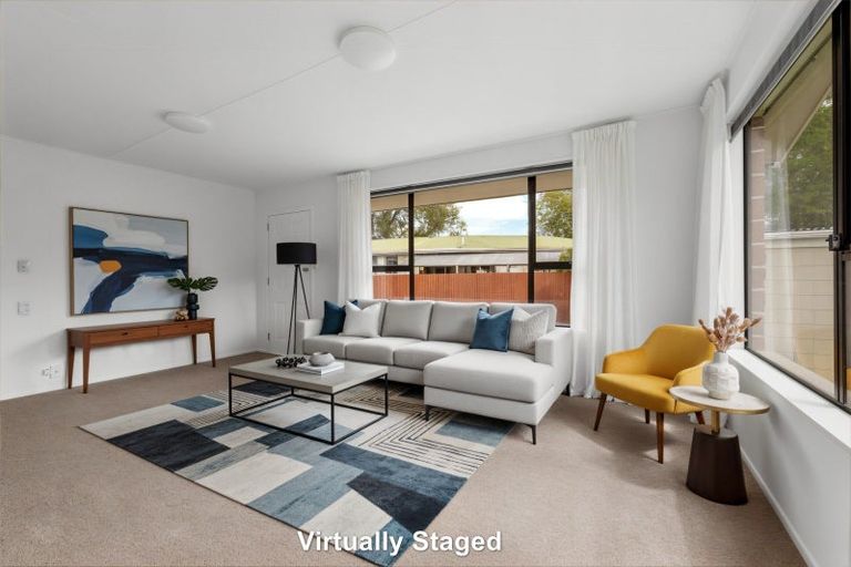 Photo of property in 2/13 Endeavour Street, Riversdale, Blenheim, 7201