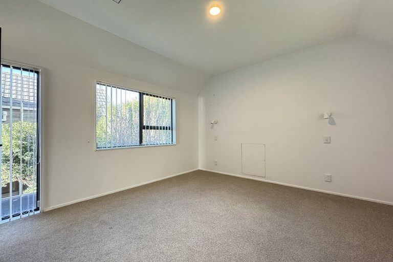Photo of property in 3/64 Kaikoura Street, Maupuia, Wellington, 6022