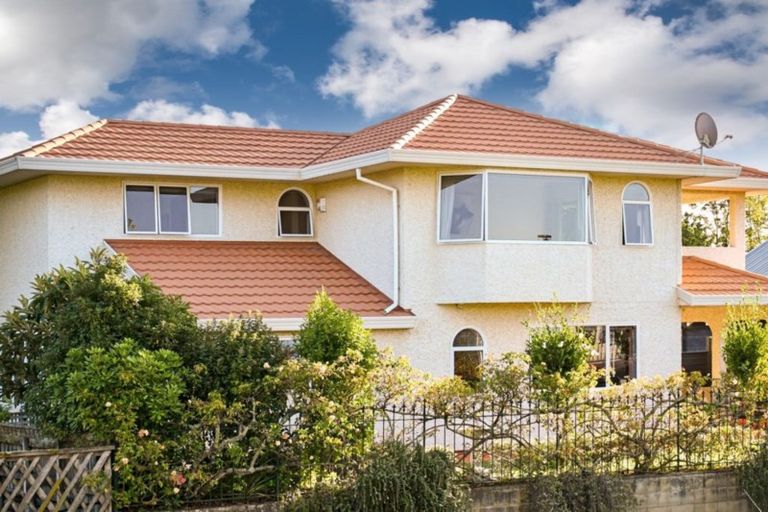 Photo of property in 60 Lucknow Road, Havelock North, 4130