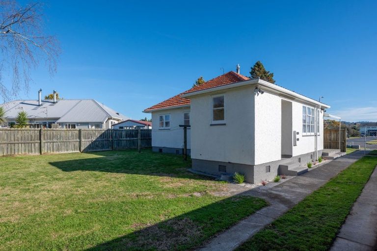 Photo of property in 18 Wallace Crescent, Glenholme, Rotorua, 3010
