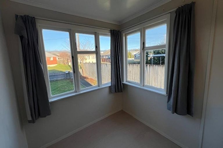 Photo of property in 17 Maire Street, Levin, 5510