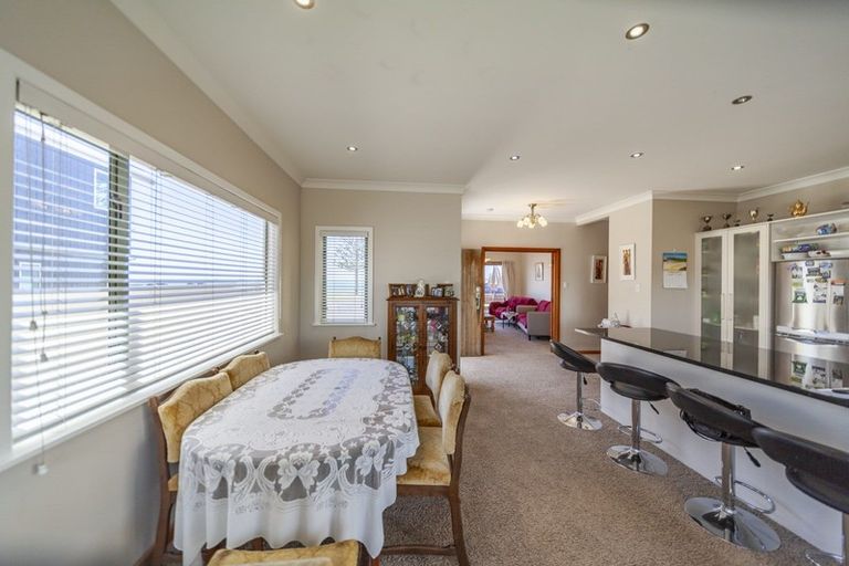 Photo of property in 82 The Esplanade, Westshore, Napier, 4110