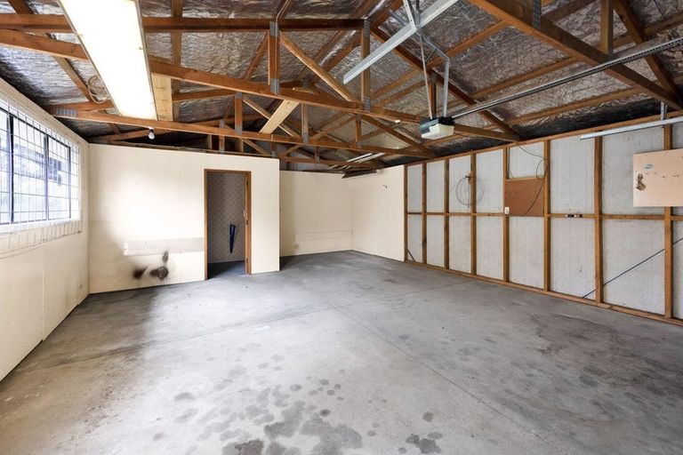 Photo of property in 35 Dives Avenue, Hawera, 4610