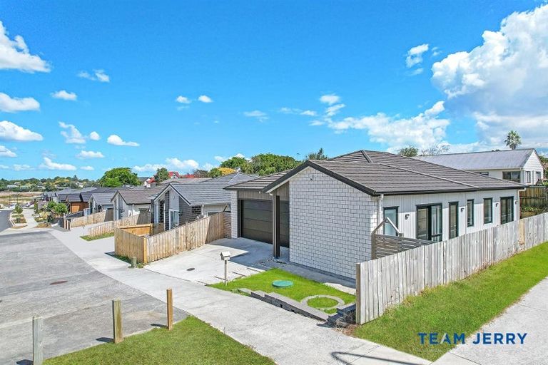 Photo of property in 1 Archibald Lane, Opaheke, Papakura, 2113