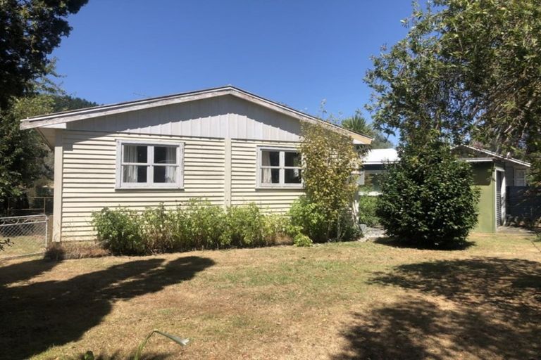 Photo of property in 35 Te Herekiekie Street, Turangi, 3334