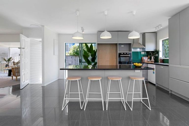 Photo of property in 279b Hillsborough Road, Hillsborough, Auckland, 1042