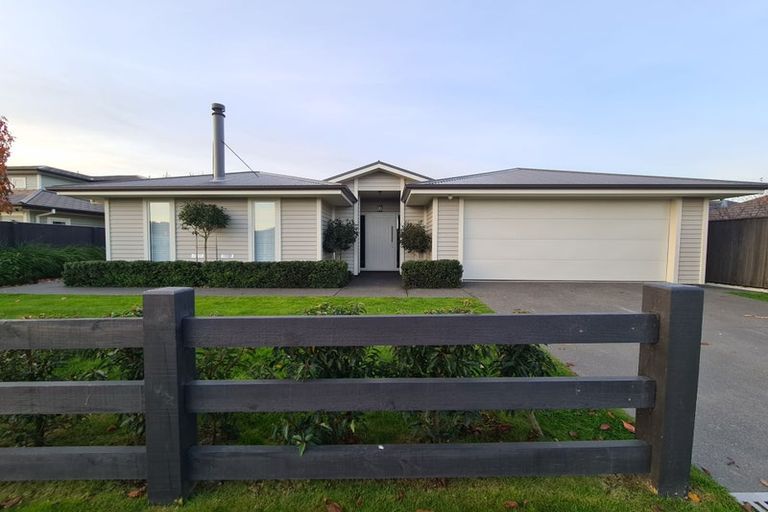 Photo of property in 18 Sterling Drive, Prebbleton, 7604