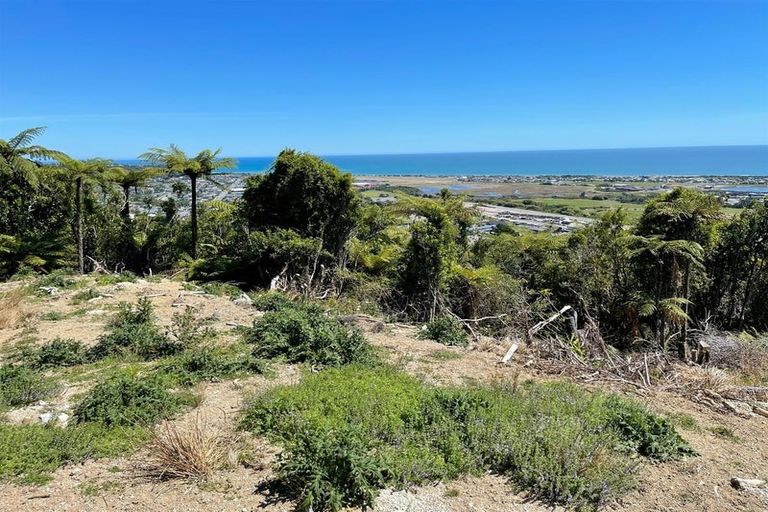 Photo of property in 41 Puketahi Street, Greymouth, 7805