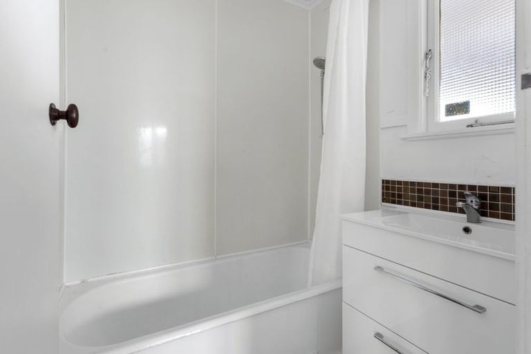 Photo of property in 53a Queen Road, Bellevue, Tauranga, 3110