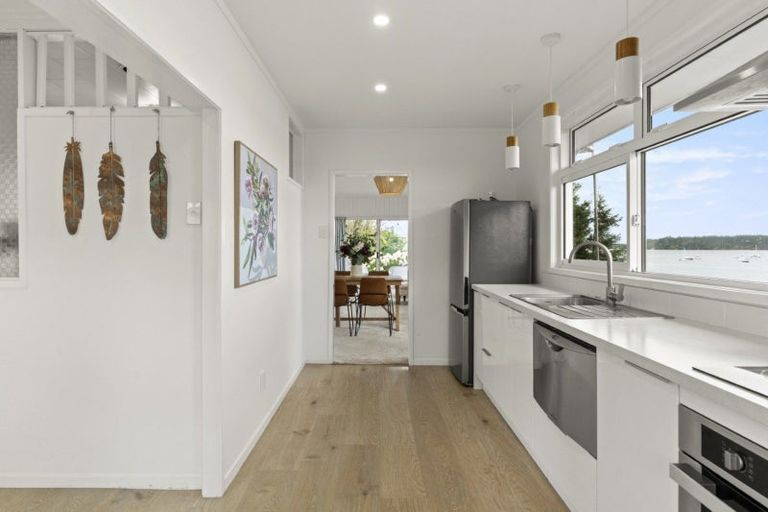 Photo of property in 91 Omokoroa Road, Omokoroa, 3114