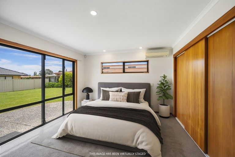 Photo of property in 8 Arataki Road, Havelock North, 4130