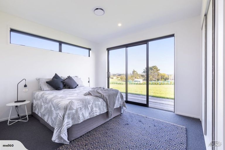 Photo of property in 15 Kotuku Road, Waiuku, 2682