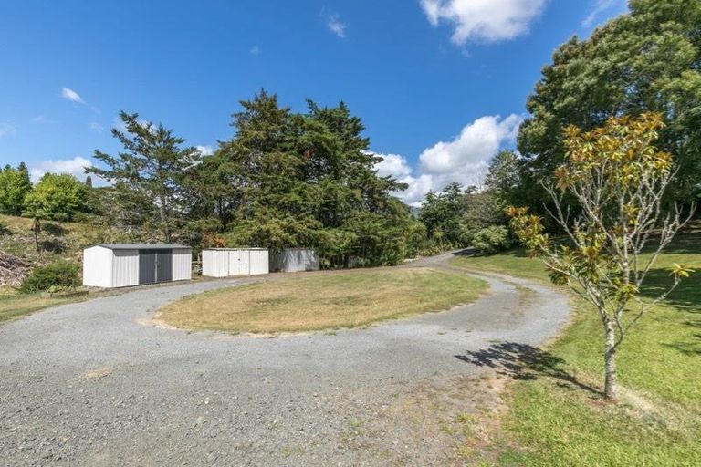 Photo of property in 10 Kakaramea Road, Pirongia, Te Awamutu, 3876
