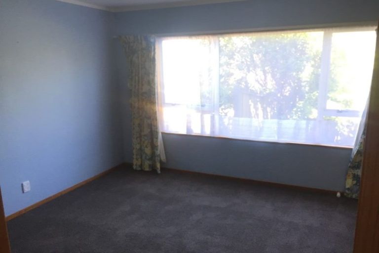 Photo of property in 6 Kapil Grove, Khandallah, Wellington, 6035