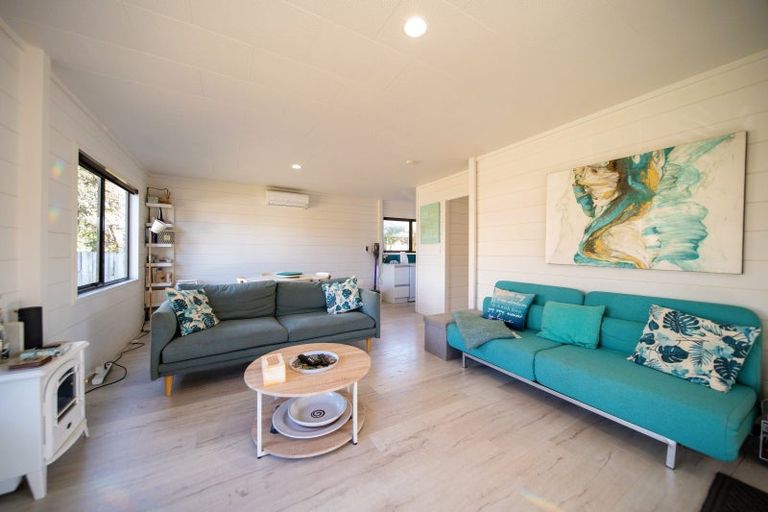 Photo of property in 13 Holiday Crescent, Mangawhai Heads, Mangawhai, 0505