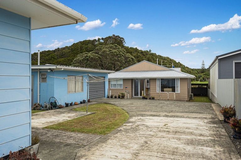 Photo of property in 1979 Ngunguru Road, Ngunguru, Whangarei, 0173