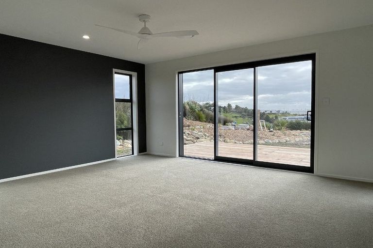 Photo of property in 9 Johnson Place, Stillwater, Silverdale, 0993