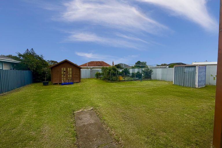Photo of property in 16 Tyrone Street, Otara, Auckland, 2023