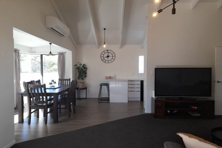 Photo of property in 105 Acacia Bay Road, Nukuhau, Taupo, 3330